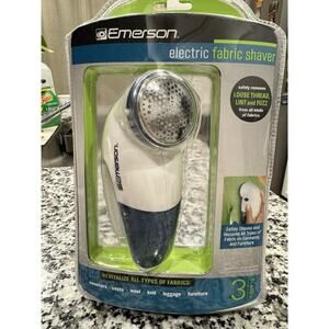NEW EMERSON Electric Fabric Shaver PORTABLE Battery Operated 3 Blades NIB